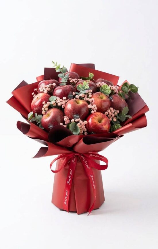 Sweet Romance Apple